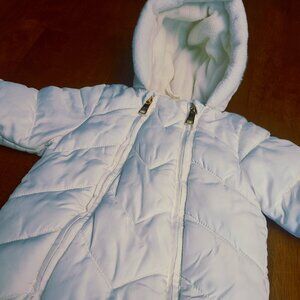 DKNY ~ Sz 6-9m ~ White Snowsuit ~ Double Zipper Front ~ Excellent Condition